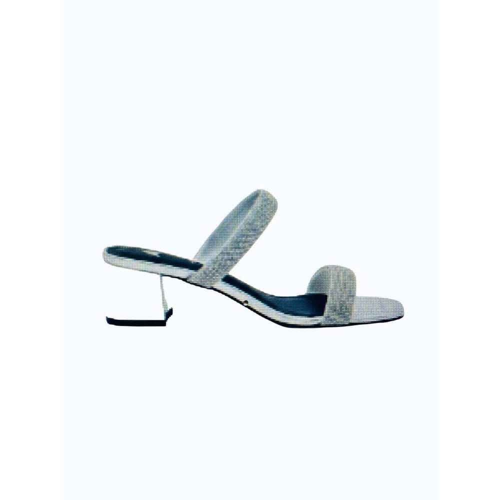 NEW CARRANO women's spechio block heel in silver